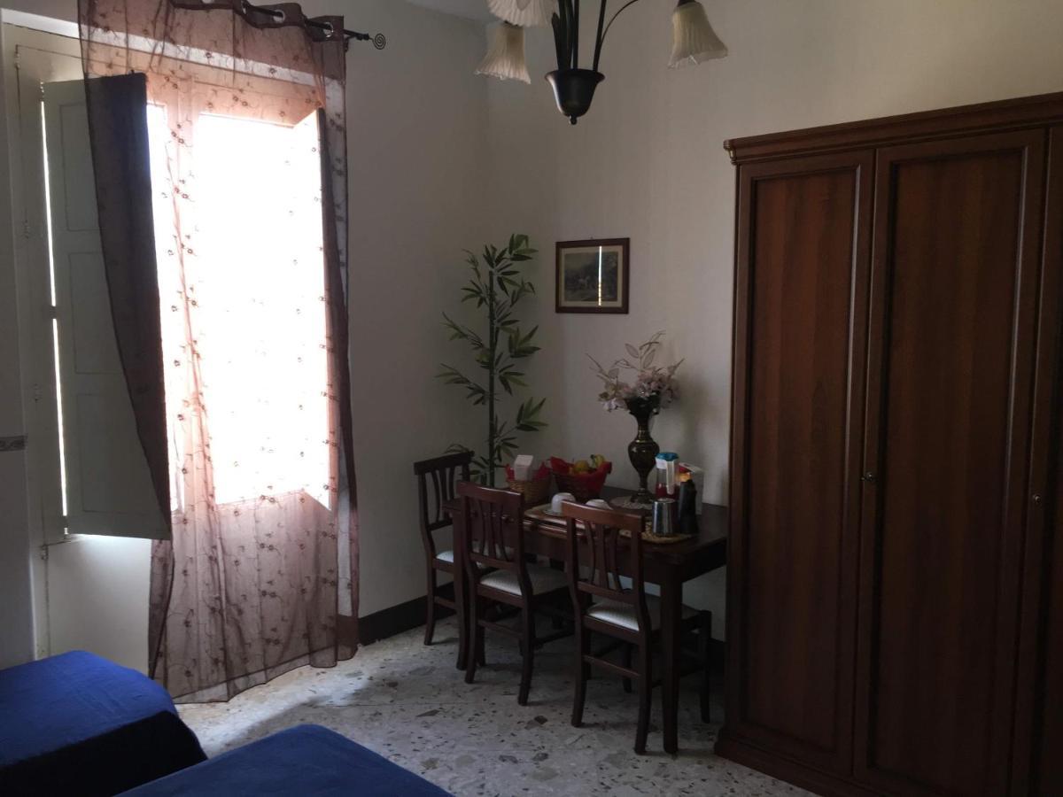 B&B Mistral Di Lizzio Salvatore Giarre Dış mekan fotoğraf